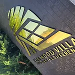 Isea Wood Villa